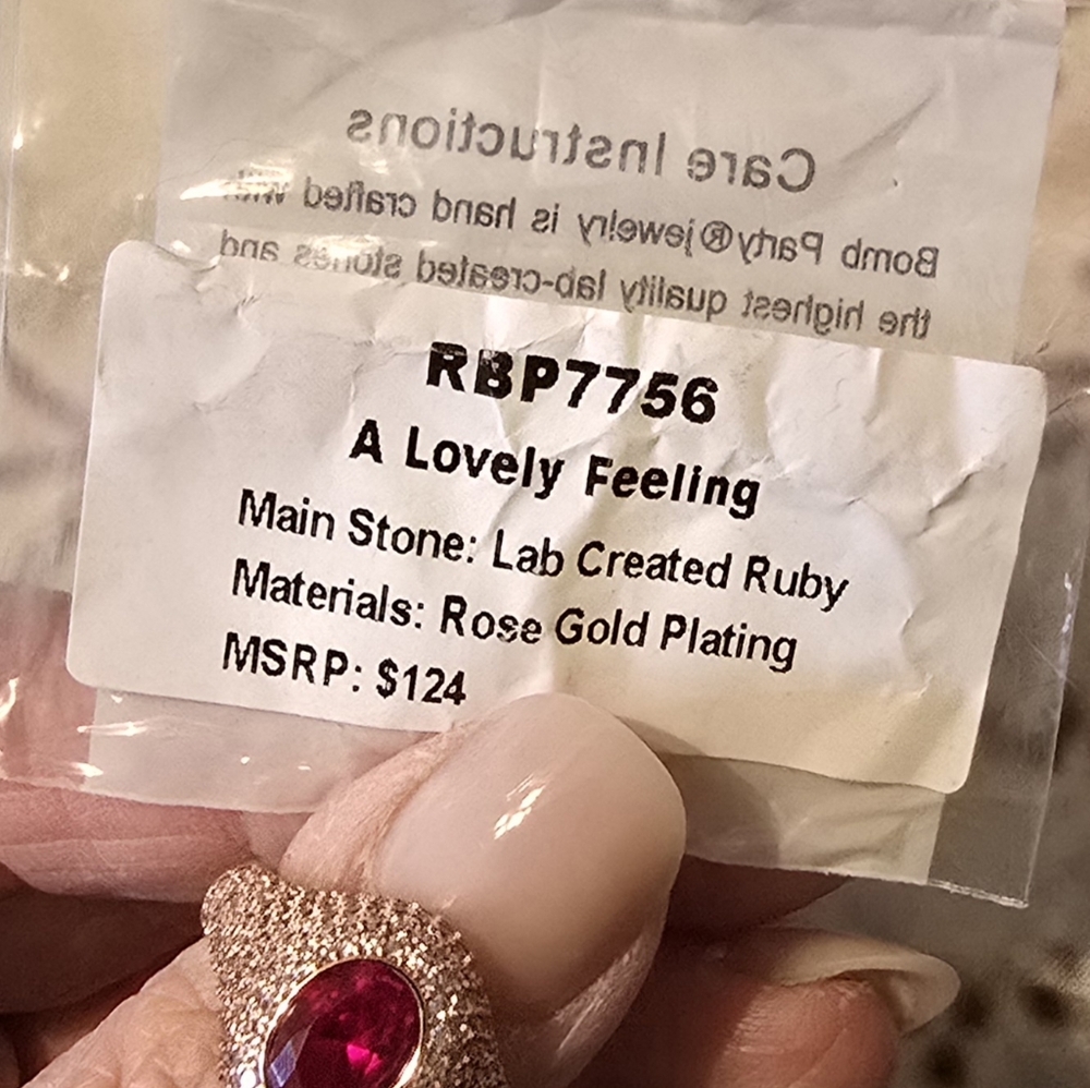 Bomb Party RBP7756 A Lovely Feeling Ring